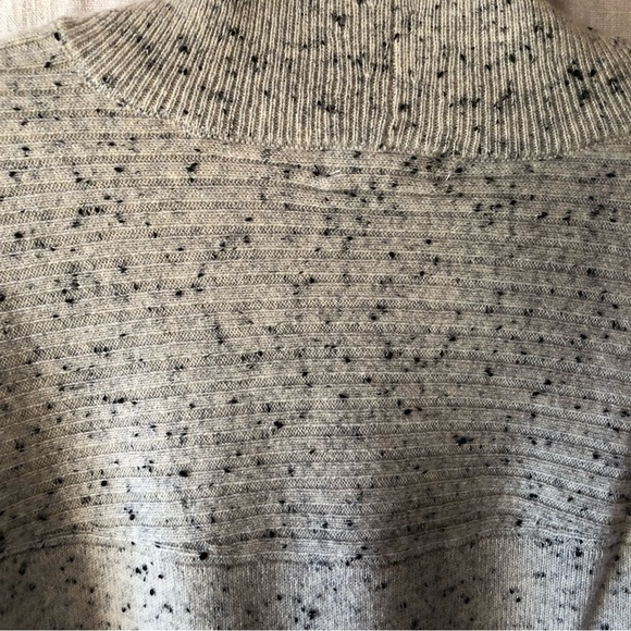 NWOT Splendid Cashmere turtleneck salt and pepper heathered oversize size XS - Picture 11 of 11